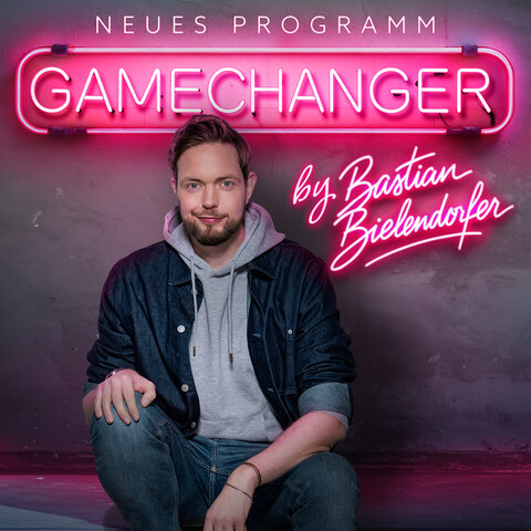 Bastian_Bielendorfer_1080x1080_(c) Foto_Sebastian Z Wolff_Artwork Astrid Schmitz